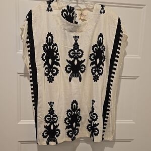 NWT Umgee Women's Top